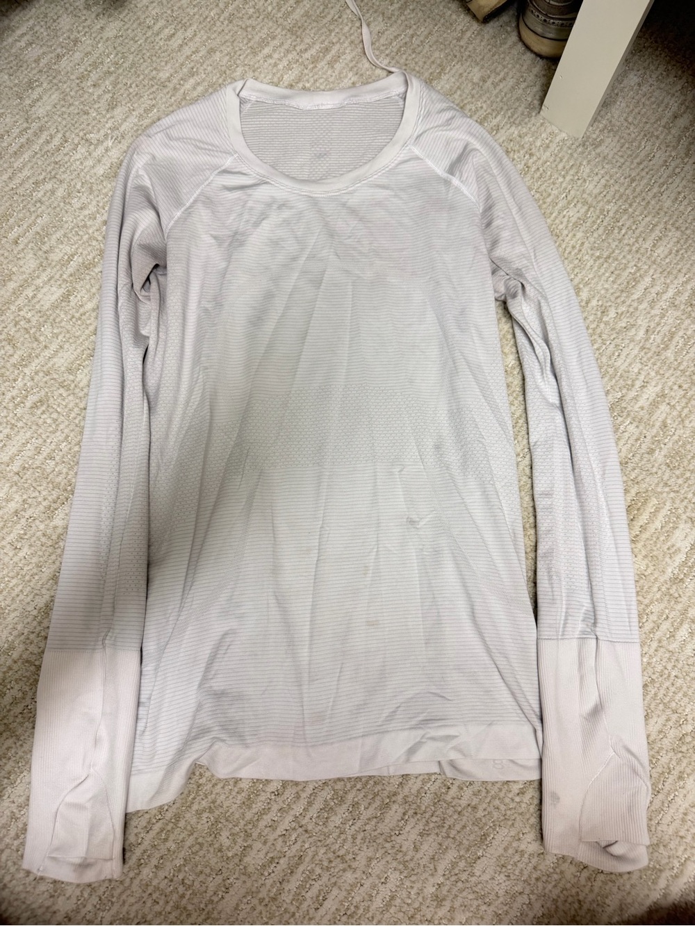 lululemon athletica white Long-Sleeve Athletic Tee size 6